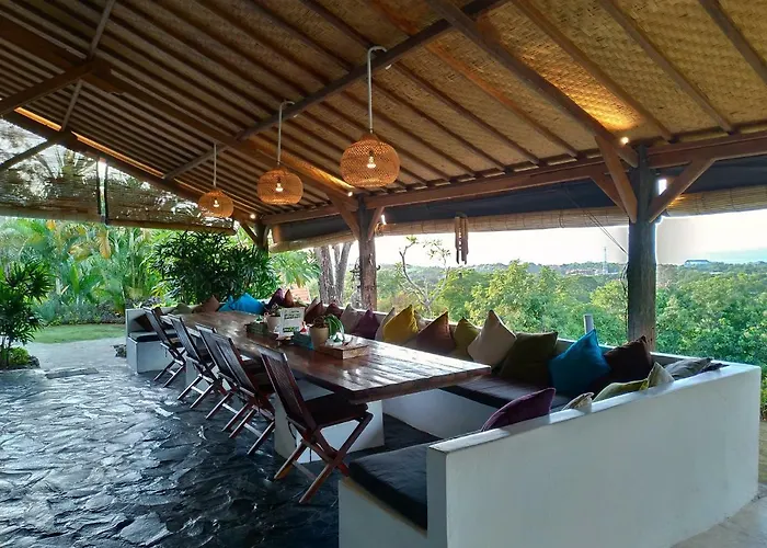 Taman Sari Konukevi 2*
